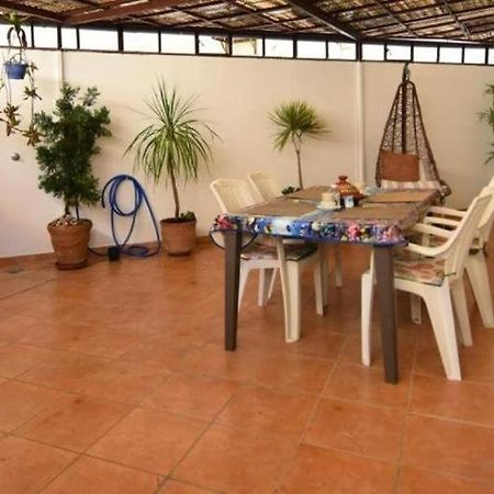 Appartement Elegant Et Climatise Au Centre Avec Terrasse - Proche Plage Et Attractions ! Tanger Luaran gambar
