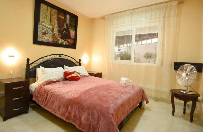Appartement Elegant Et Climatise Au Centre Avec Terrasse - Proche Plage Et Attractions ! Tanger Luaran gambar