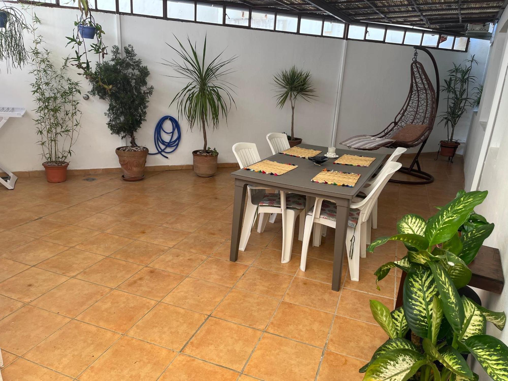 Appartement Elegant Et Climatise Au Centre Avec Terrasse - Proche Plage Et Attractions ! Tanger Luaran gambar